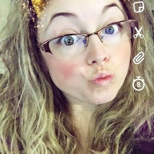 Meet your Posher, Nikki